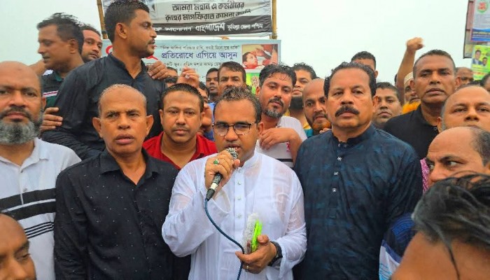 আমাদের নেতা তারেক রহমানকে এদেশের প্রধানমন্ত্রী হিসেবে দেখতে চাই: খন্দকার মারুফ আমাদের নেতা তারেক রহমানকে এদেশের প্রধানমন্ত্রী হিসেবে দেখতে চাই: খন্দকার মারুফ
