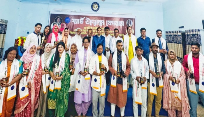 অনলাইন বিজনেস একটি শক্তিশালী অর্থনৈতিক খাত